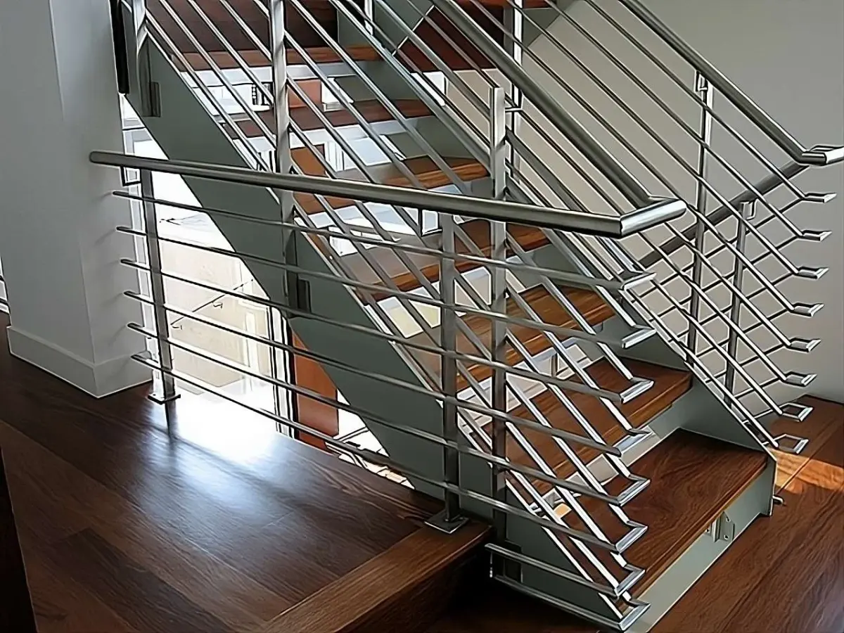 Metal Railing - Image 4